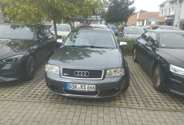 Audi RS6 Avant C5
