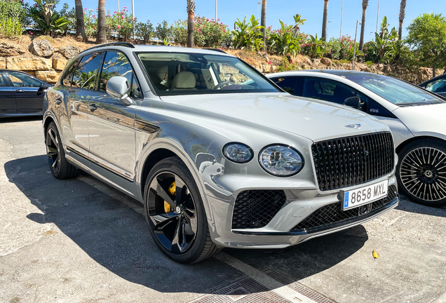 Bentley Bentayga Hybrid Azure 2024