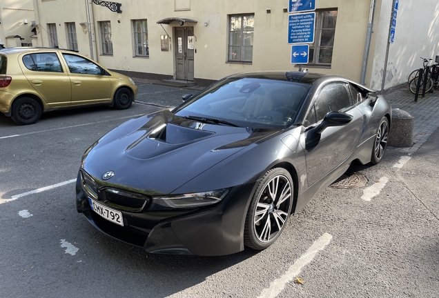 BMW i8