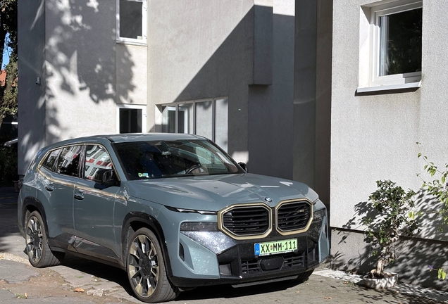 BMW XM G09