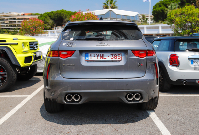 Jaguar F-PACE SVR