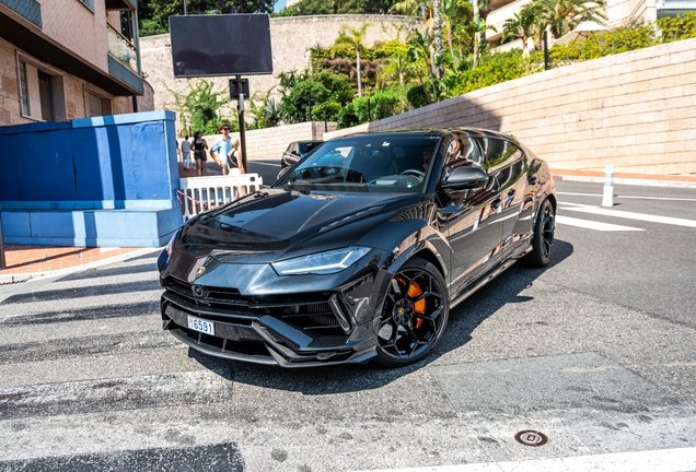 Lamborghini Urus Performante