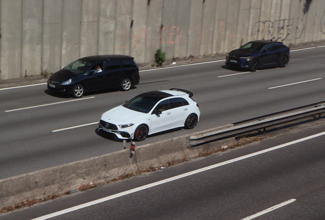 Mercedes-AMG A 45 S W177