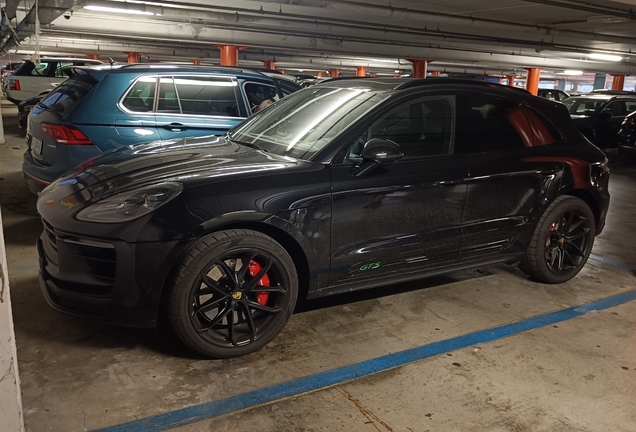 Porsche 95B Macan GTS MkIII