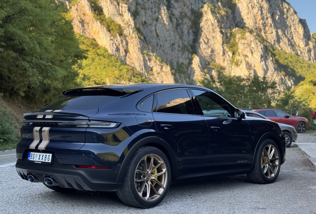 Porsche Cayenne Coupé Turbo E-Hybrid