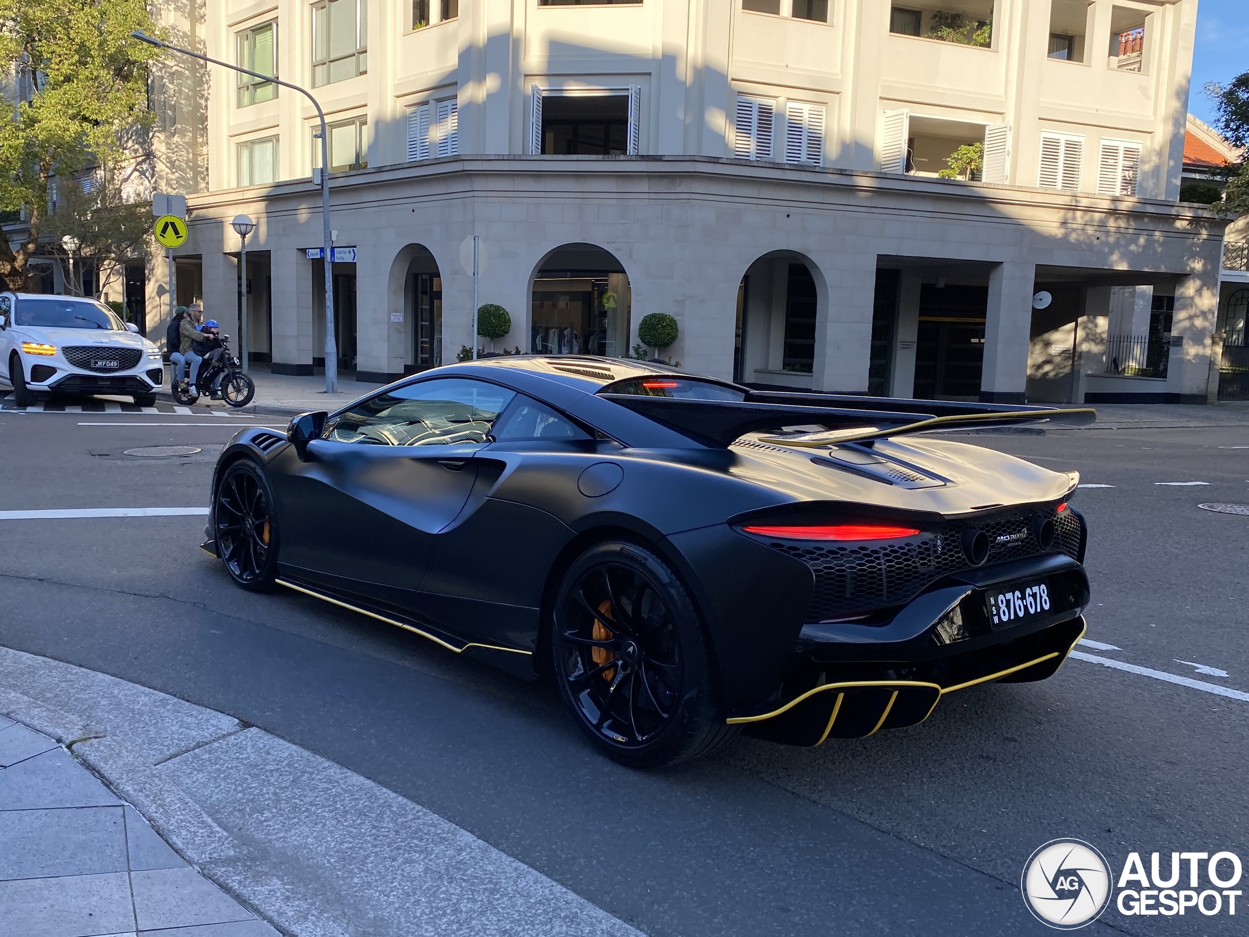 McLaren Artura Novitec - 23 September 2025 - Autogespot
