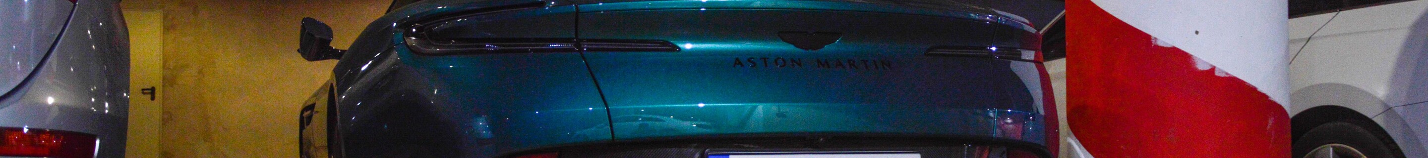 Aston Martin DB12