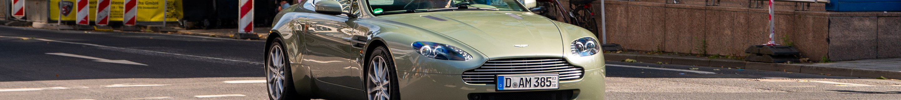 Aston Martin V8 Vantage