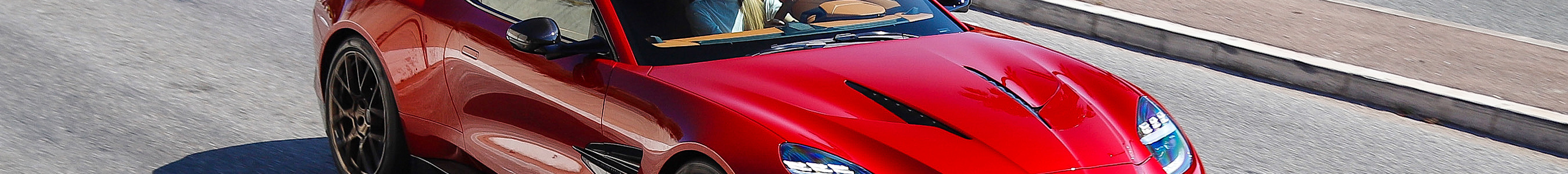 Aston Martin Vanquish 2025