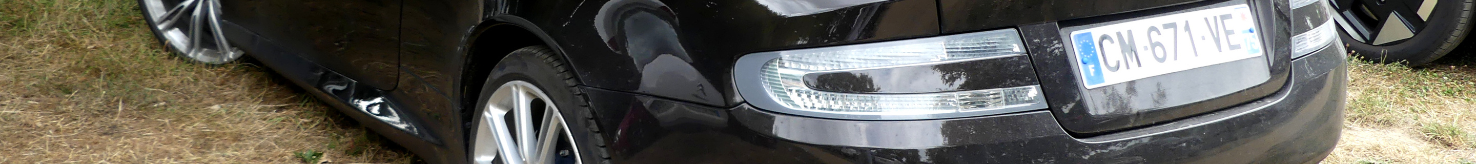 Aston Martin Virage 2011