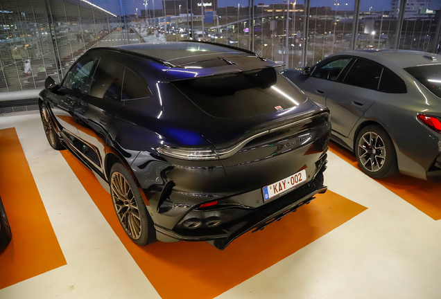 Aston Martin DBX707