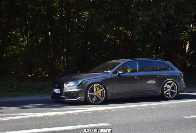 Audi RS4 Avant B9