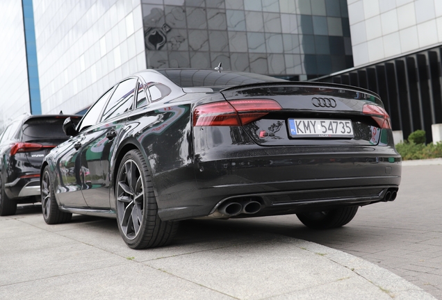 Audi S8 D4 Plus