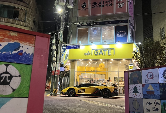 Lamborghini Aventador LP770-4 SVJ Roadster