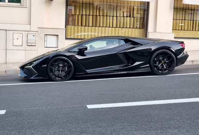 Lamborghini Revuelto