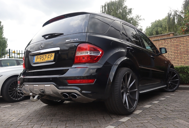Mercedes-Benz ML 63 AMG 10th Anniversary