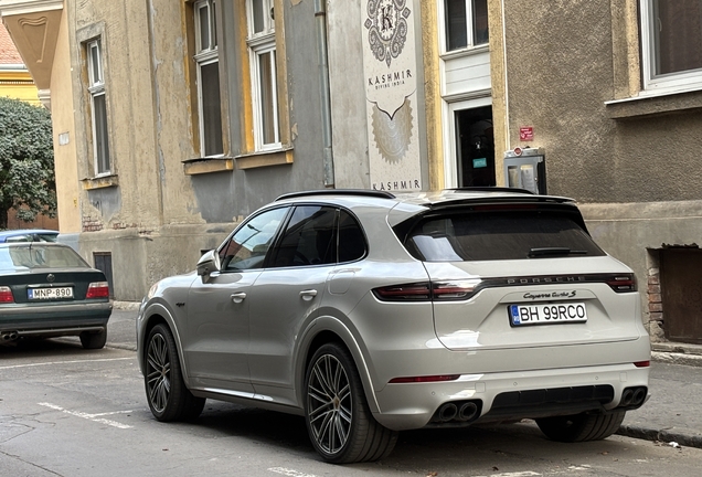 Porsche Cayenne Turbo S E-Hybrid