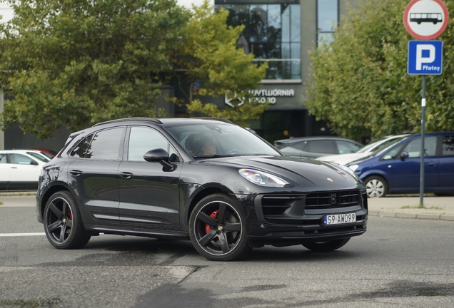 Porsche 95B Macan GTS MkIII