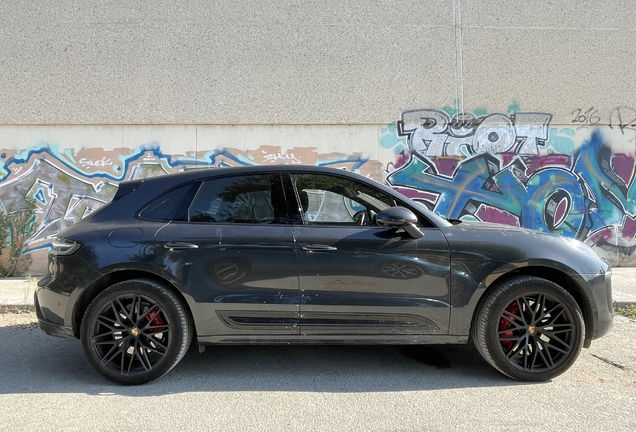 Porsche 95B Macan GTS MkIII