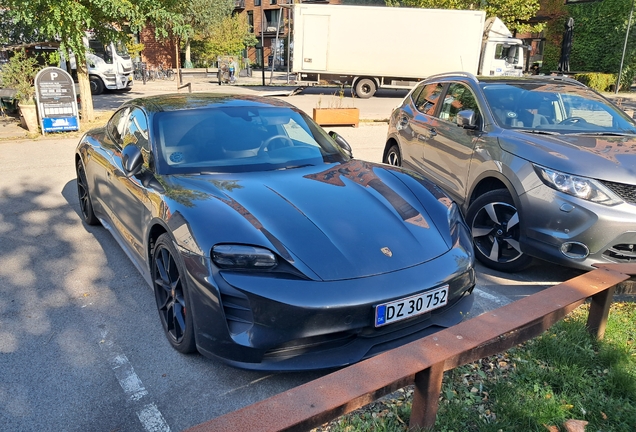 Porsche Taycan GTS
