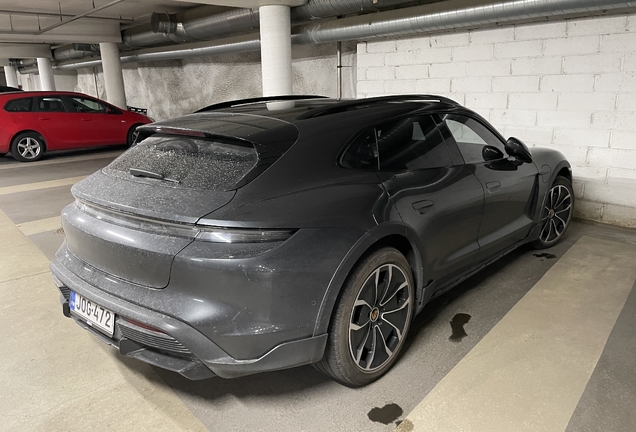 Porsche Taycan Turbo Cross Turismo
