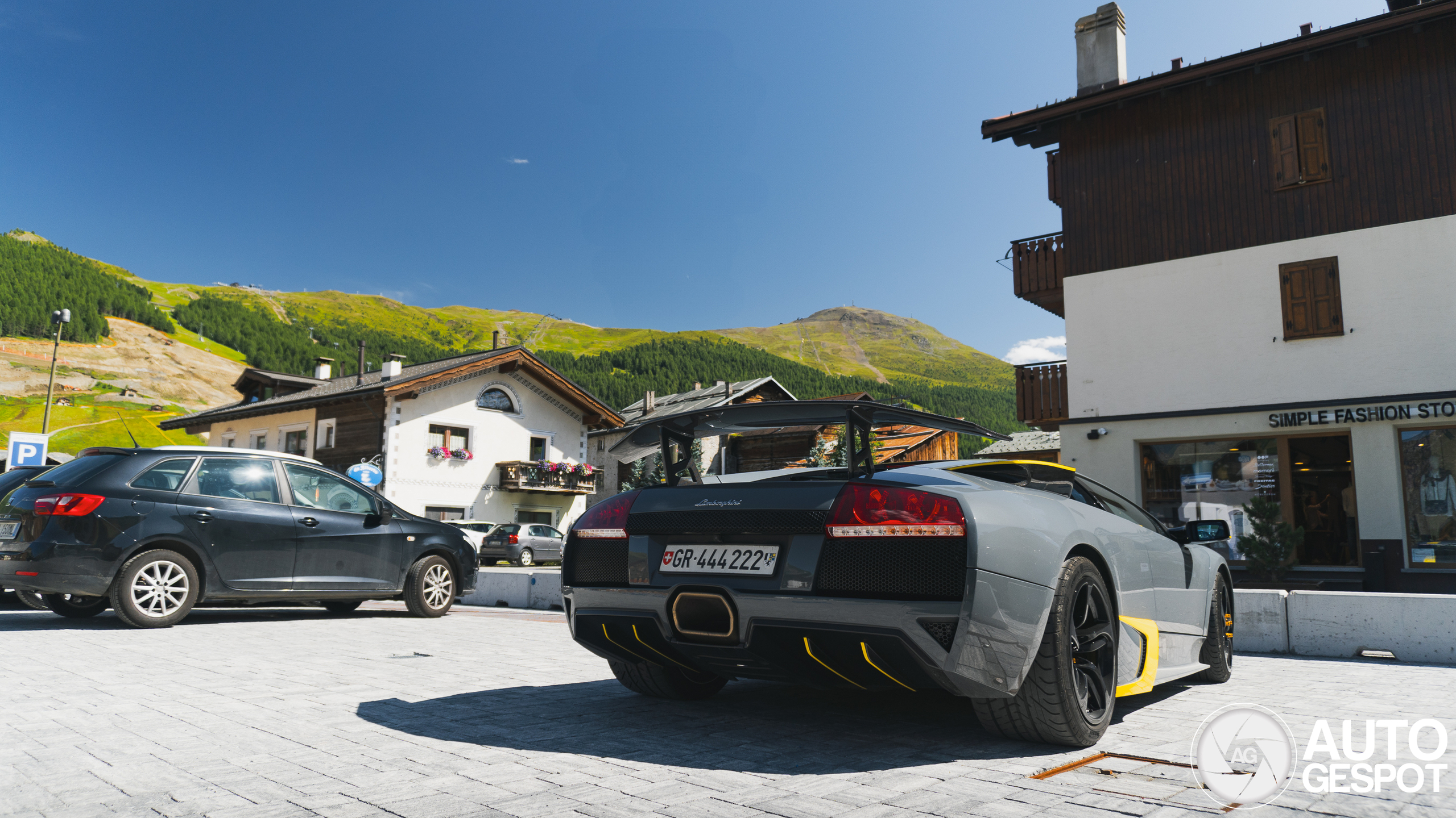 Lamborghini Murciélago LP640 geniet van de Italiaanse Alpen