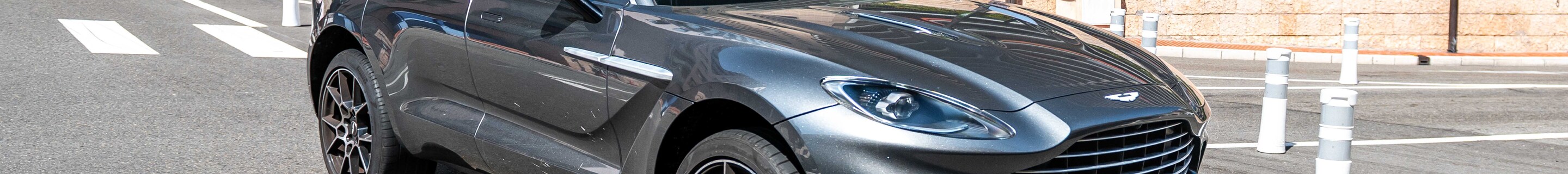 Aston Martin DBX