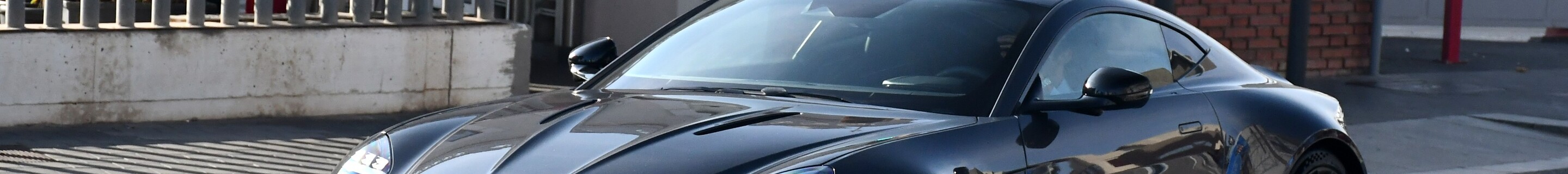 Aston Martin Vantage 2024