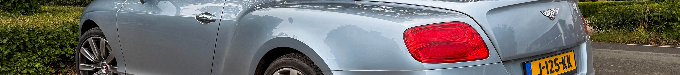 Bentley Continental GTC V8