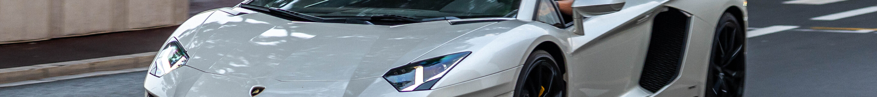 Lamborghini Aventador LP700-4