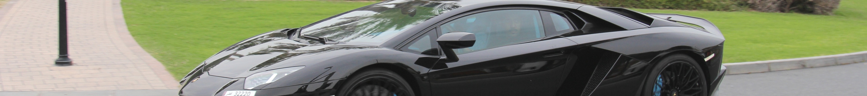 Lamborghini Aventador S LP740-4