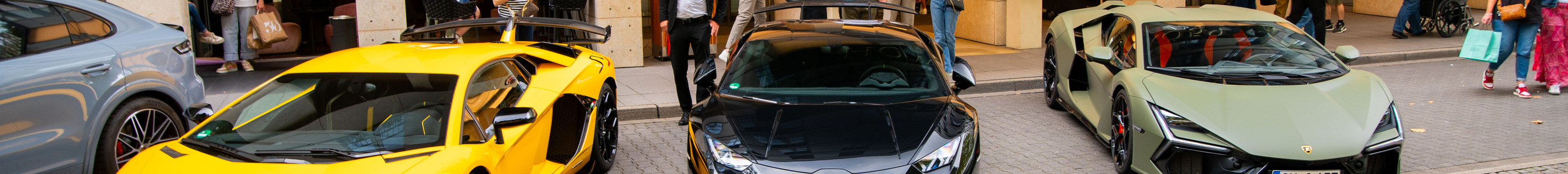 Lamborghini Revuelto
