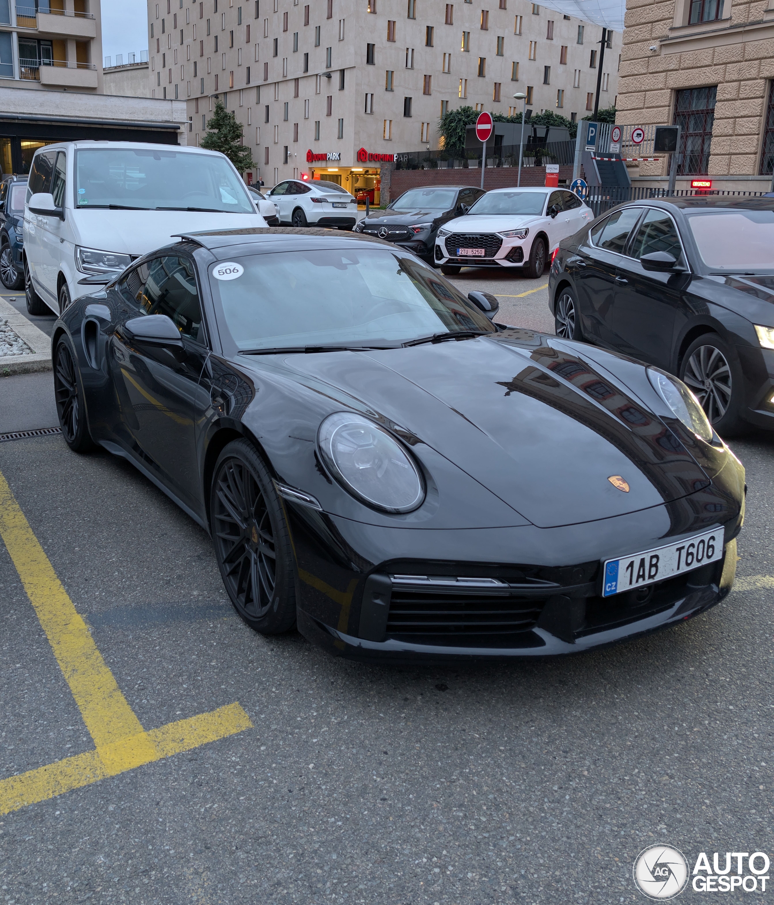 Porsche 992 Turbo MkI