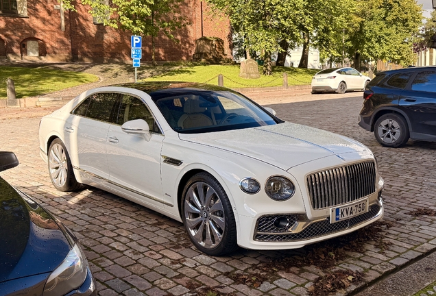 Bentley Flying Spur Hybrid Azure