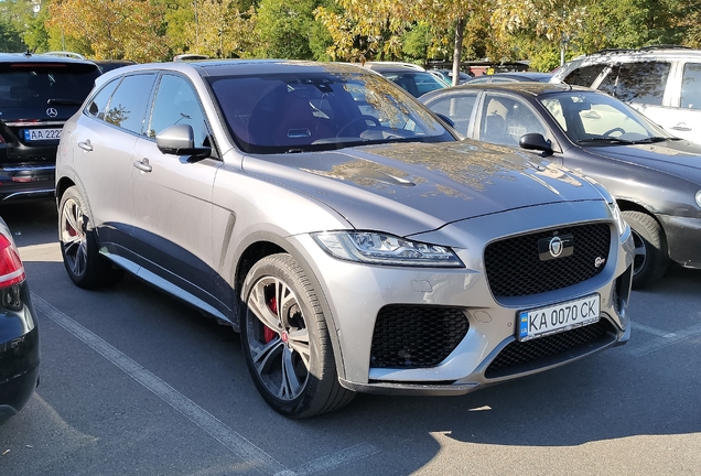 Jaguar F-PACE SVR