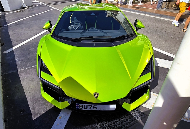 Lamborghini Revuelto