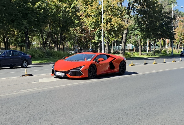 Lamborghini Revuelto