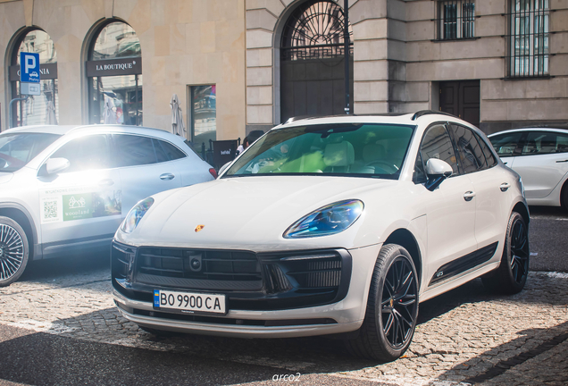 Porsche 95B Macan GTS MkIII