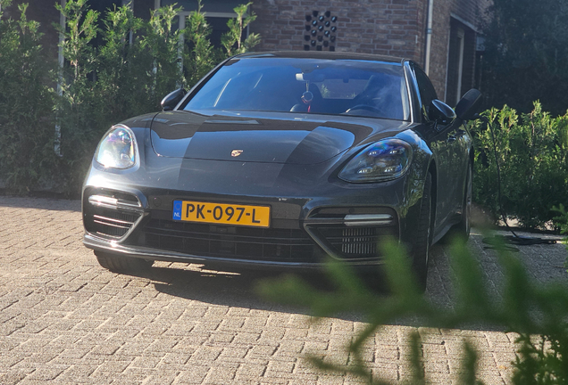 Porsche 971 Panamera Turbo S E-Hybrid MkI