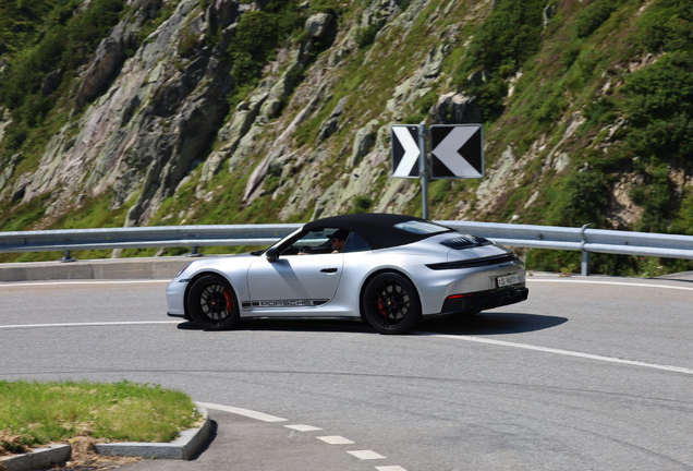 Porsche 992 Carrera 4 GTS Cabriolet MkII