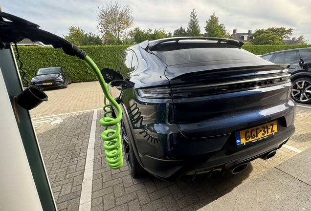 Porsche Cayenne Coupé Turbo E-Hybrid
