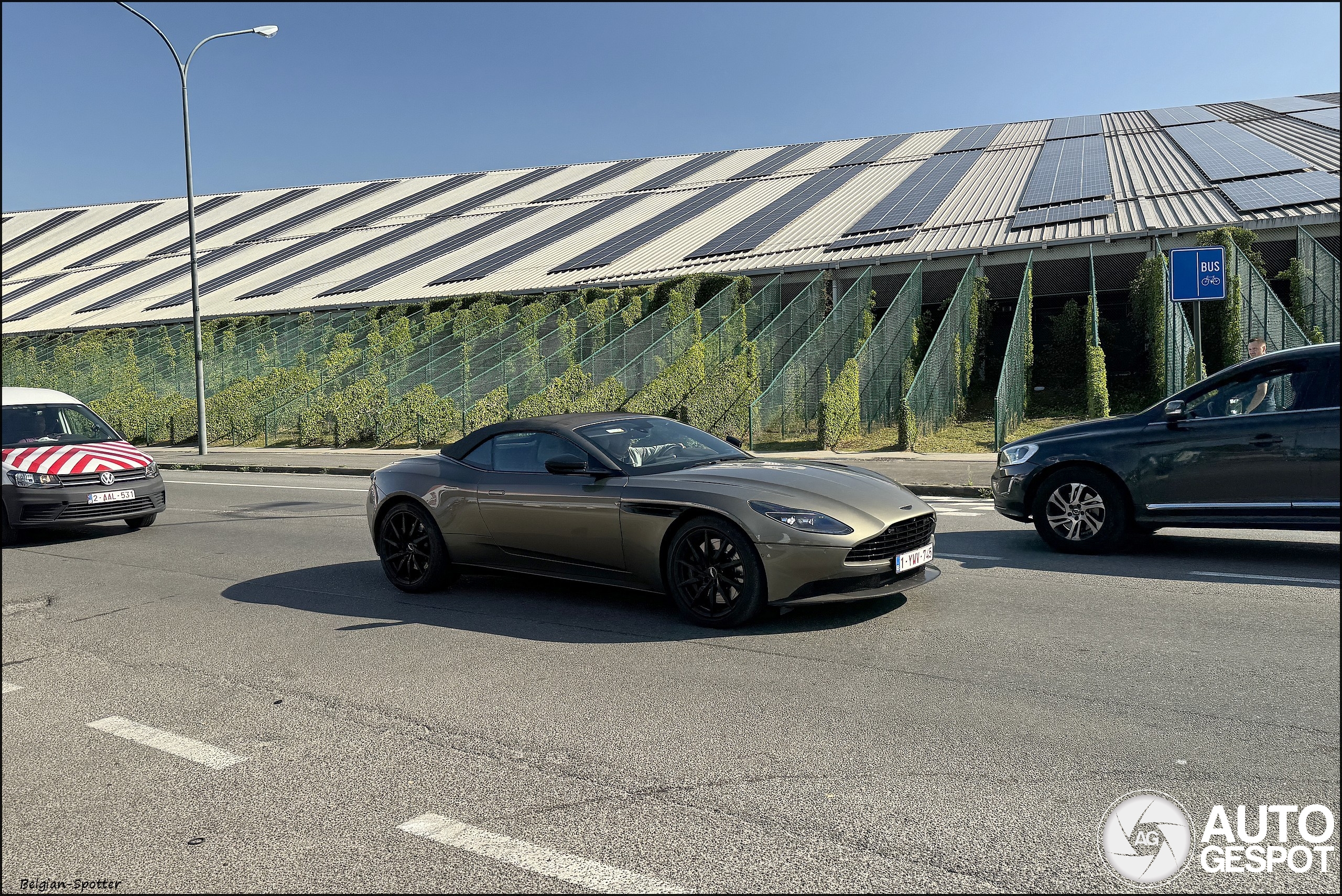 Aston Martin DB11 V8 Volante