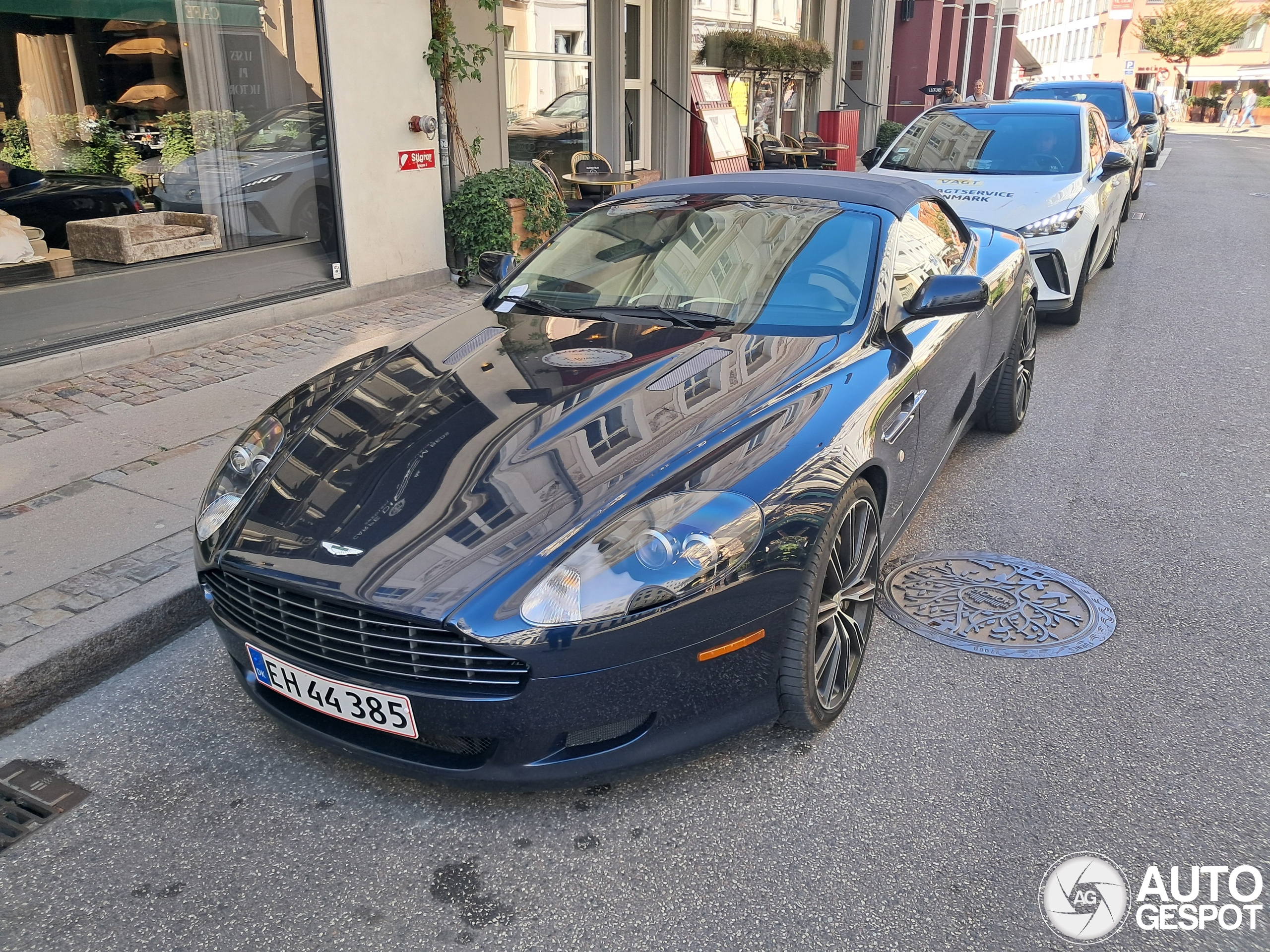 Aston Martin DB9 Volante