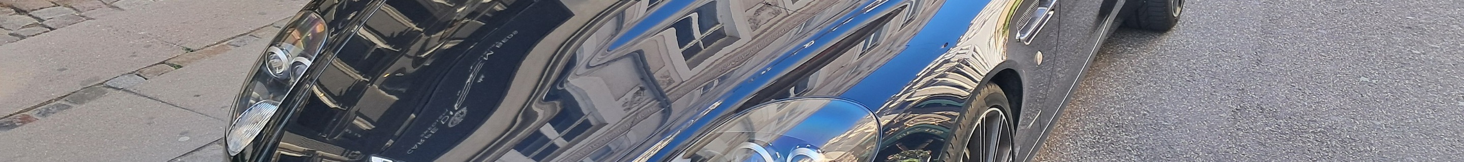 Aston Martin DB9 Volante