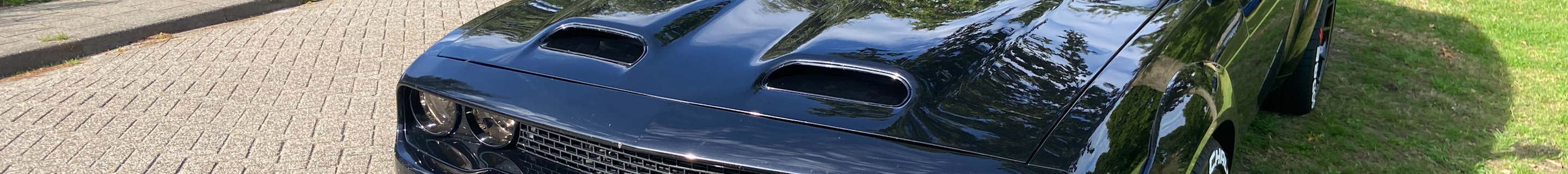 Dodge Challenger SRT-8