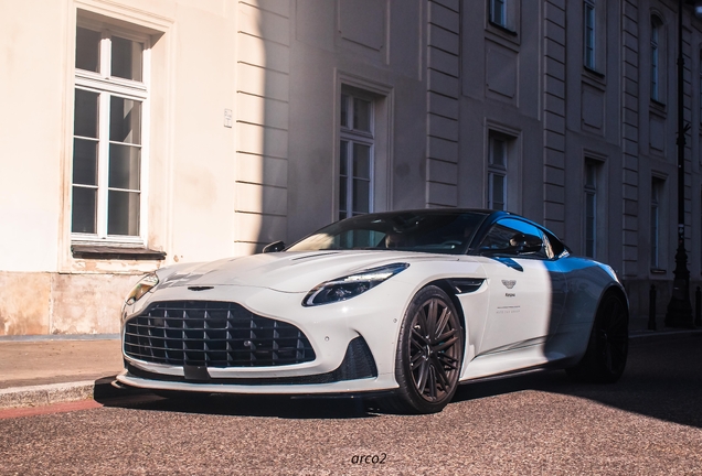 Aston Martin DB12