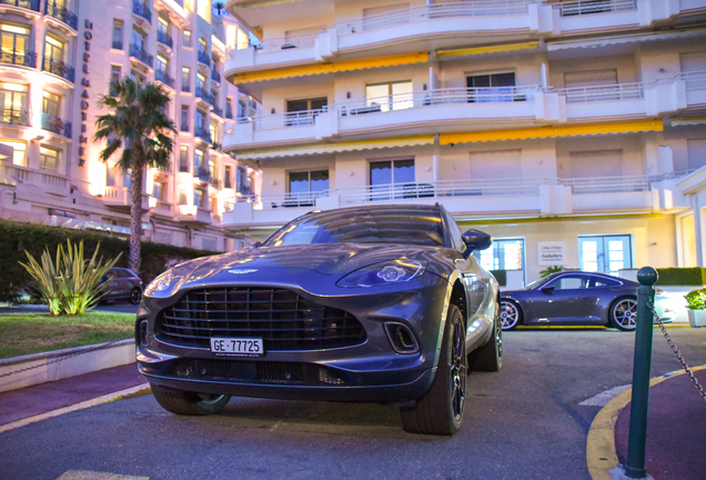 Aston Martin DBX