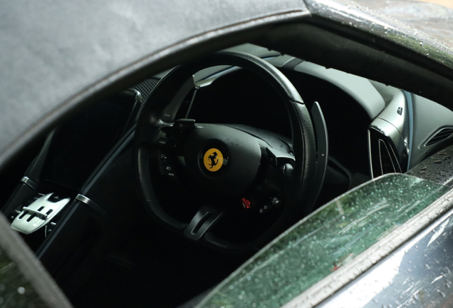 Ferrari Roma Spider
