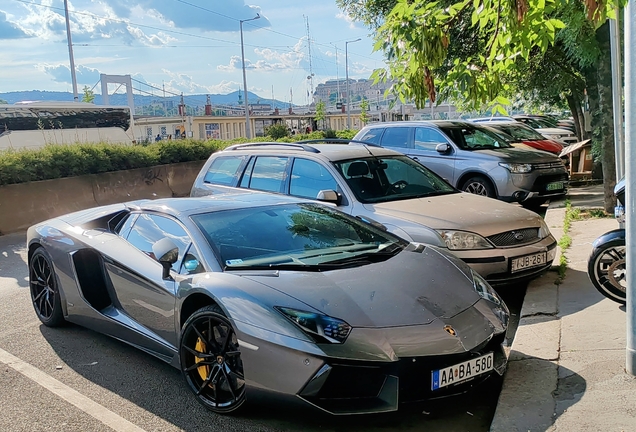 Lamborghini Aventador LP700-4 Roadster