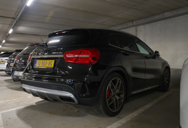 Mercedes-Benz GLA 45 AMG X156